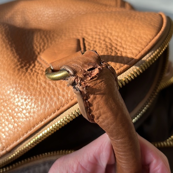 J.Crew large Biennial satchel bag 💼 saddle leather with gold hardware ✨ - Picture 7 of 16